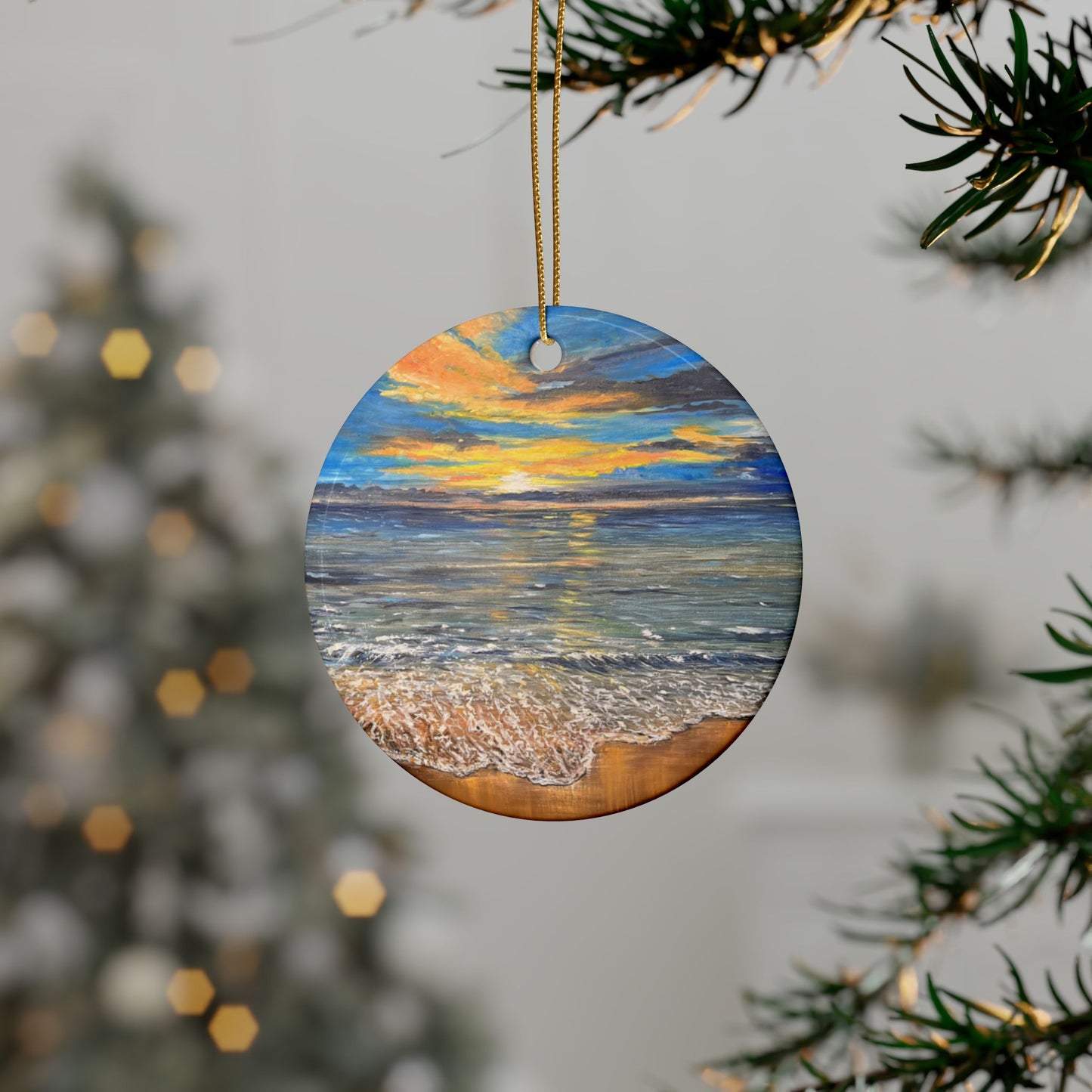 CERAMIC ORNAMENTS - GOLDEN HORIZON: EMBRACING HAWAII'S BREATHTAKING SUNRISE