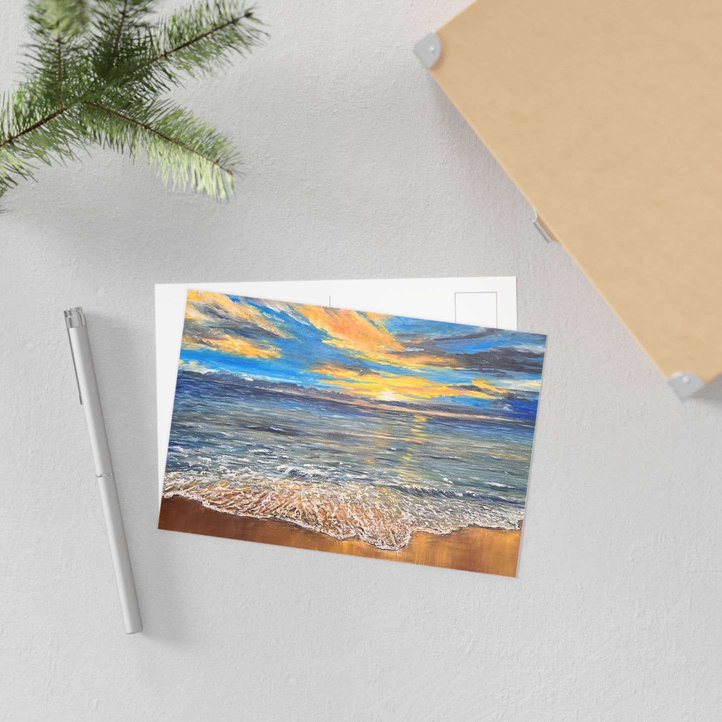 FINE ART POSTCARDS - GOLDEN HORIZON: EMBRACING HAWAII'S BREATHTAKING SUNRISE